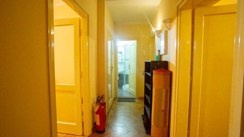 Private Cozy Room 2 With Shared Kitchen In Appartment Belgrade Exterior photo
